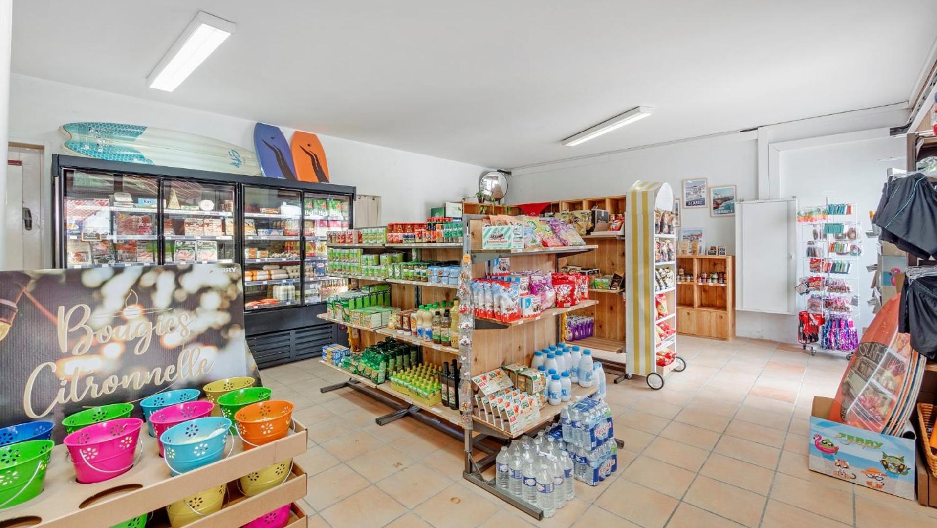 Camping Domaine Berrua - Maeva Selection 比达尔 外观 照片